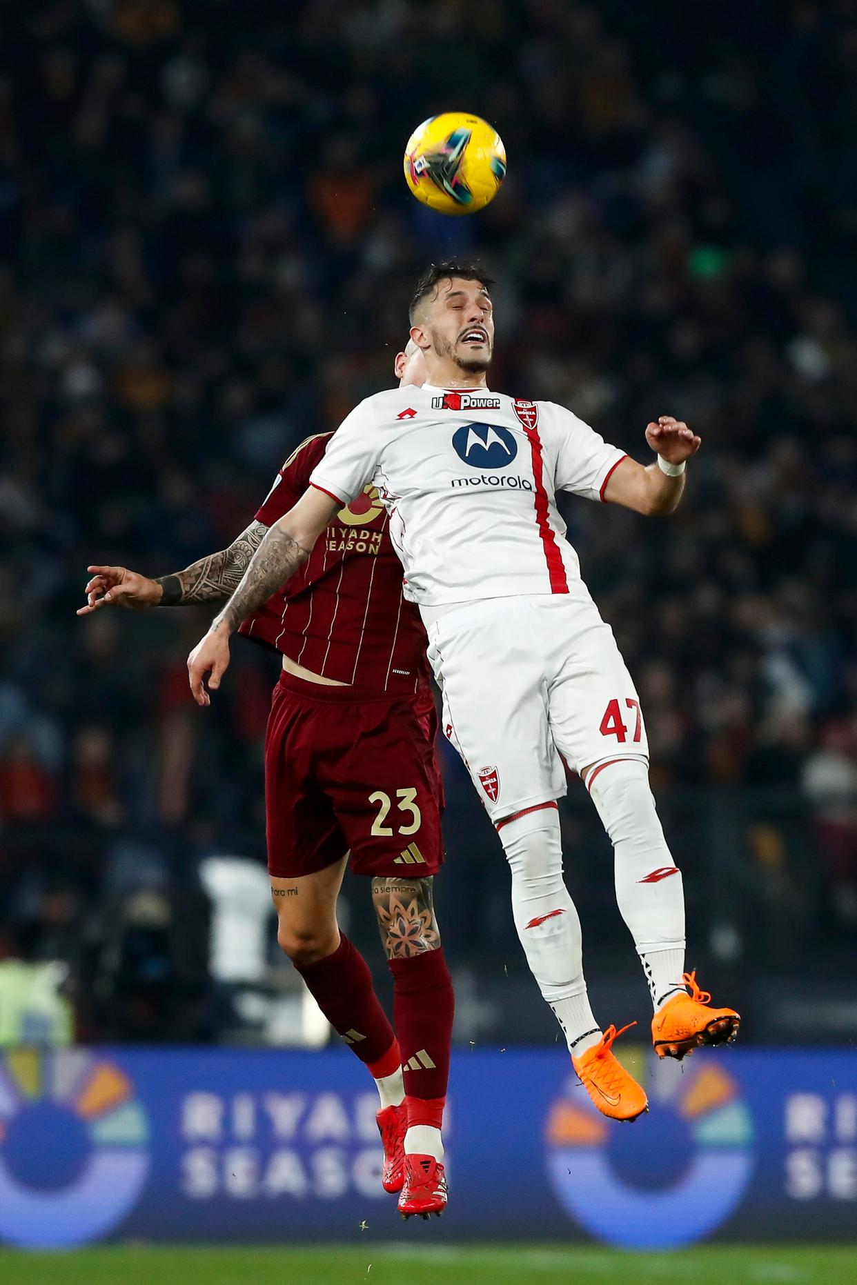 包含罗马主场告捷，爆冷击败强敌的词条