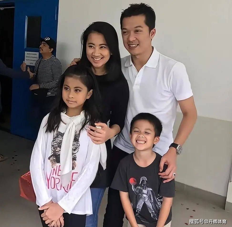 关于泰国羽毛球队碾压法国羽毛球队，陶菲克完成帽子戏法的信息