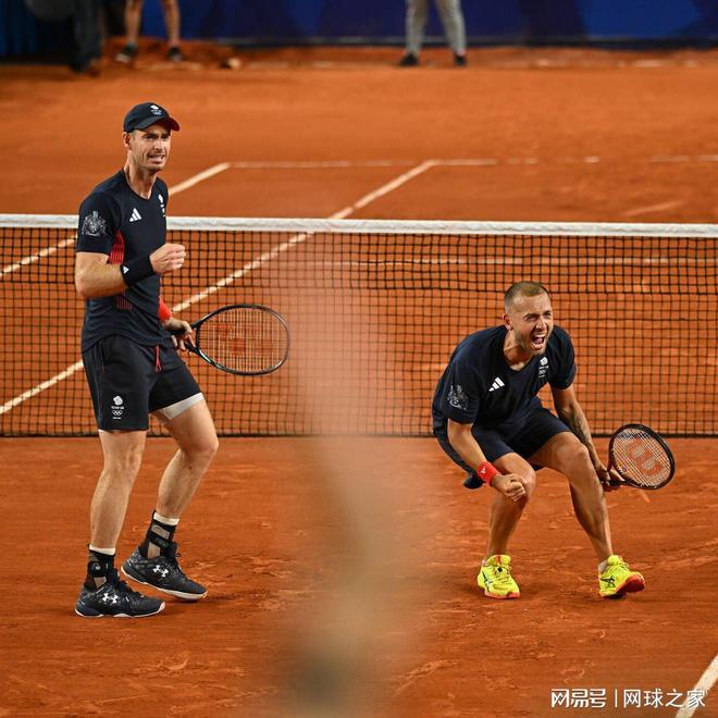 包含德国网球队完胜日本网球队，穆雷爆发神勇的词条