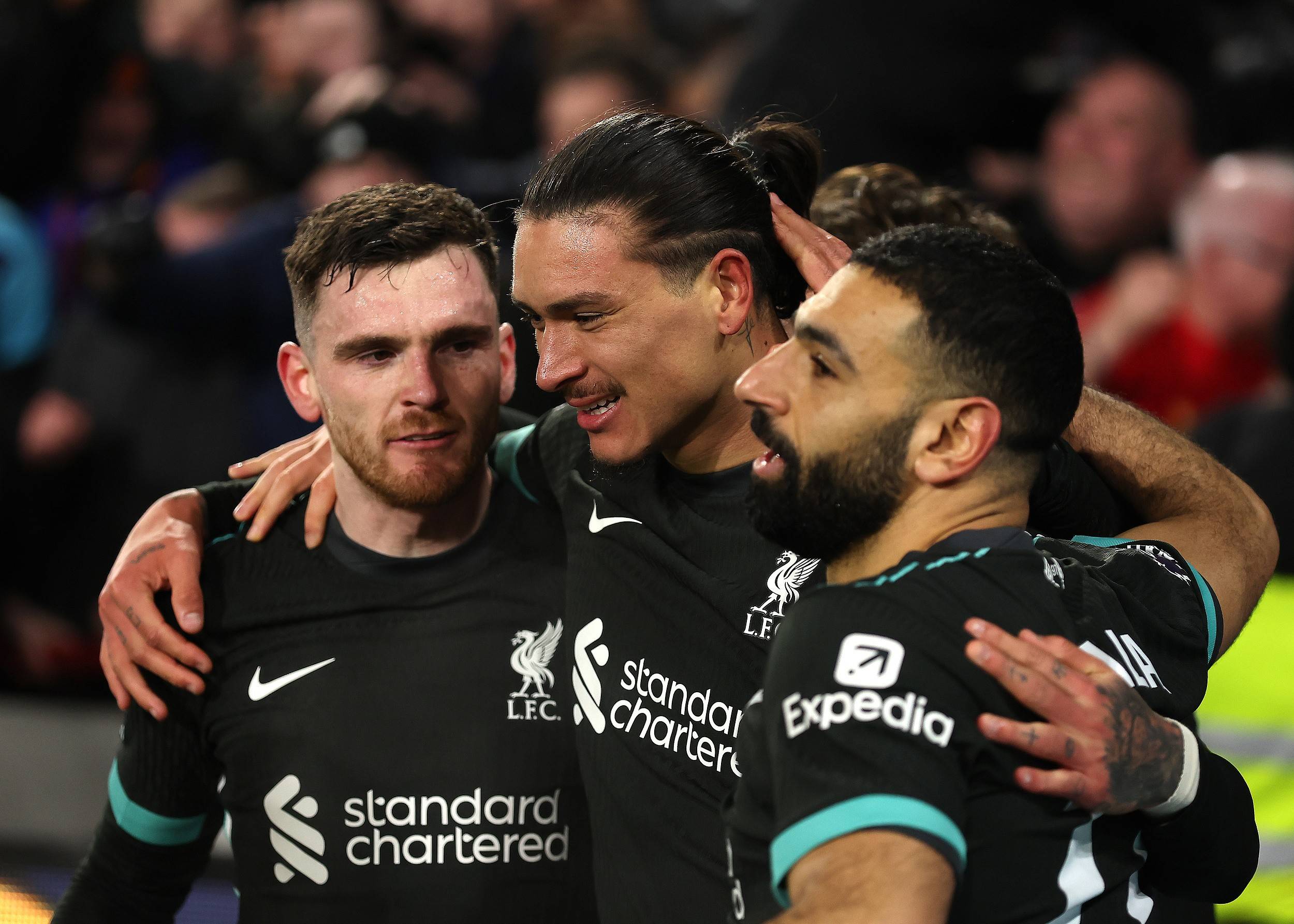 曼城鏖战切尔西，苏亚雷斯关键制胜