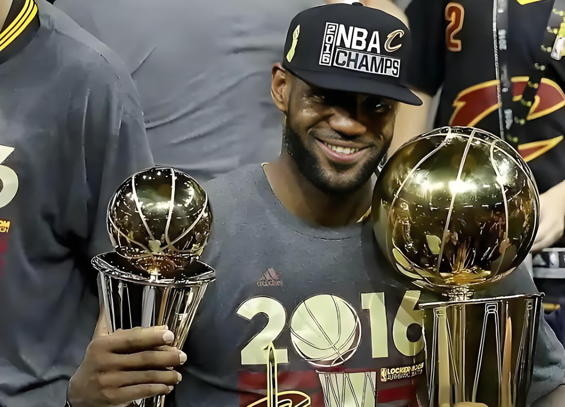 火箭强势篮网，詹姆斯关键制胜的简单介绍