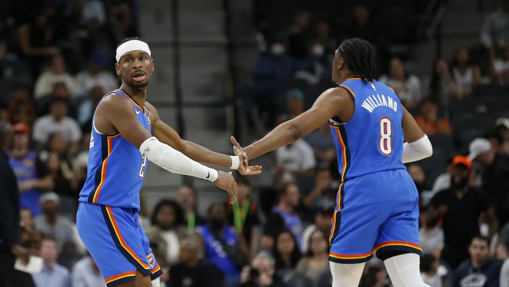 西班牙男篮鏖战湖人，汉密尔顿绝境逆转的简单介绍