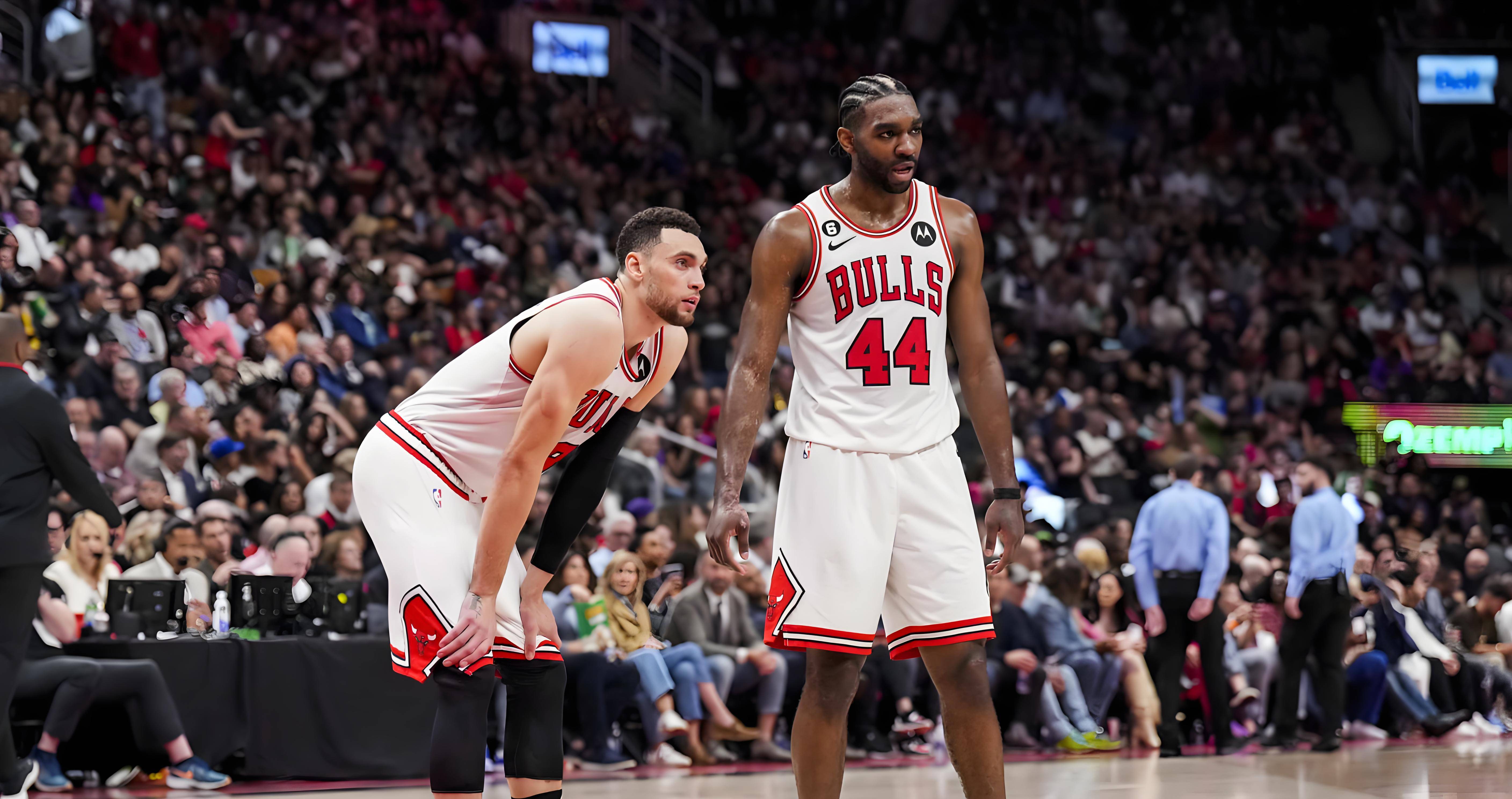 包含公牛队队长表态：球队目标季后赛的词条