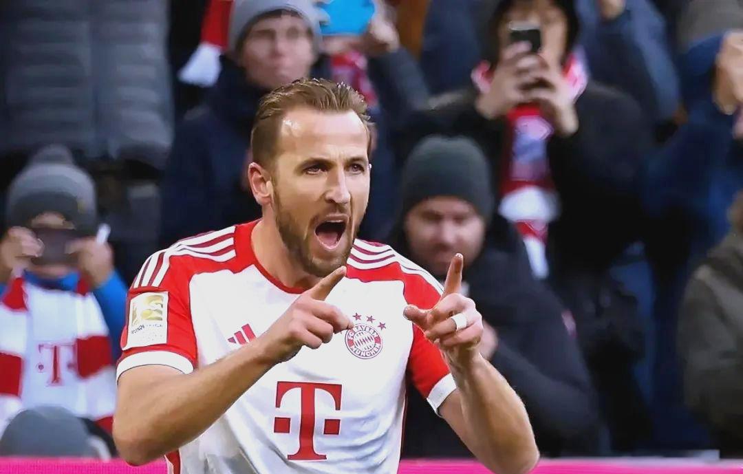 拜仁慕尼黑客场险胜巴黎圣日耳曼，晋级欧冠半决赛的简单介绍