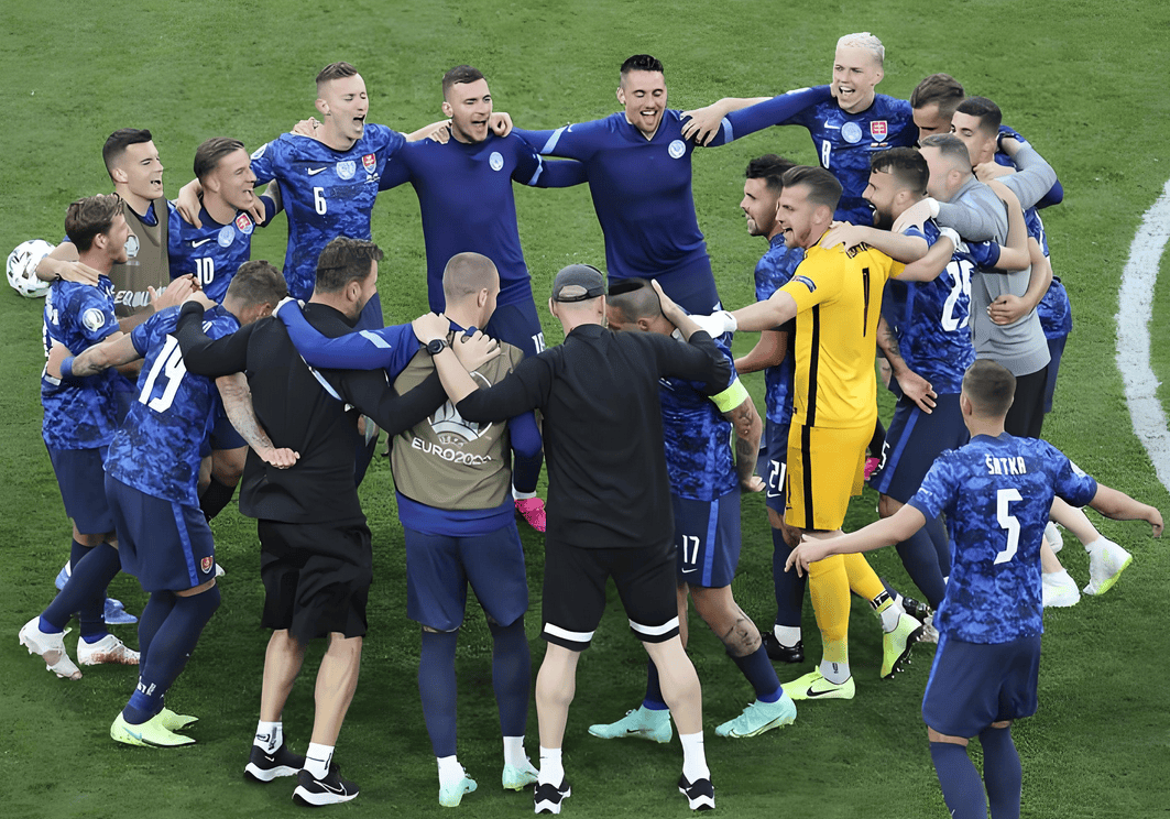 斯洛伐克队在比赛中挫败保加利亚,杀入欧国杯八强的简单介绍 斯洛伐克队在比赛中挫败保加利亚,杀入欧国杯八强的简单介绍