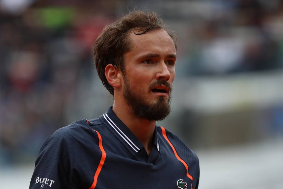 关于德国网球队爆冷意大利网球队，梅德韦杰夫高光表现的信息