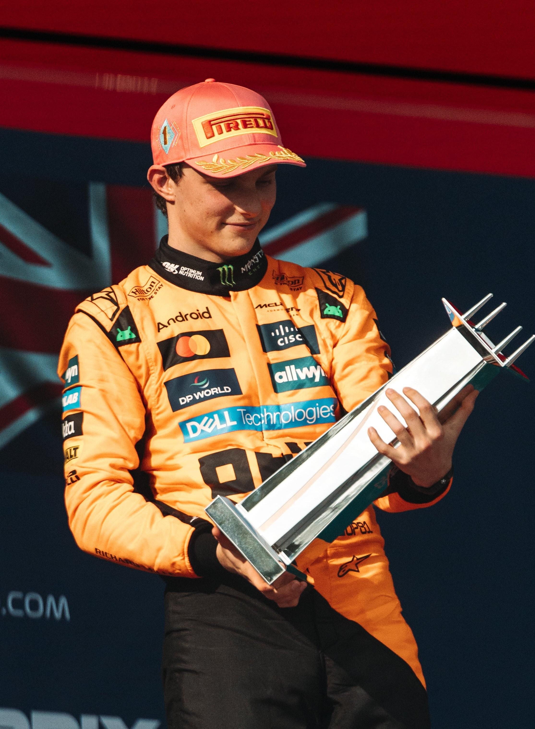 迈凯伦翻盘法拉利，勒克莱尔刷新纪录