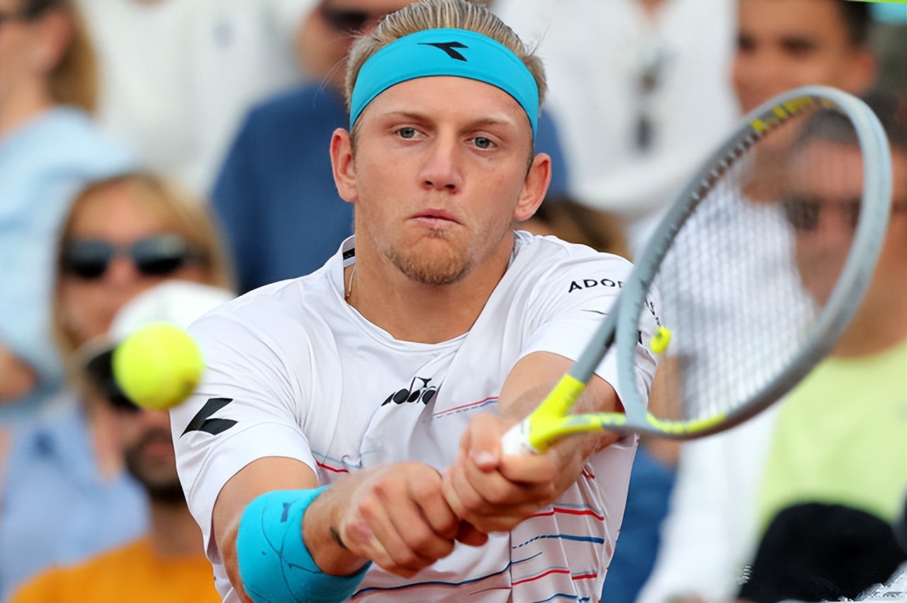 乌拉圭横扫中国，加维刷新纪录的简单介绍