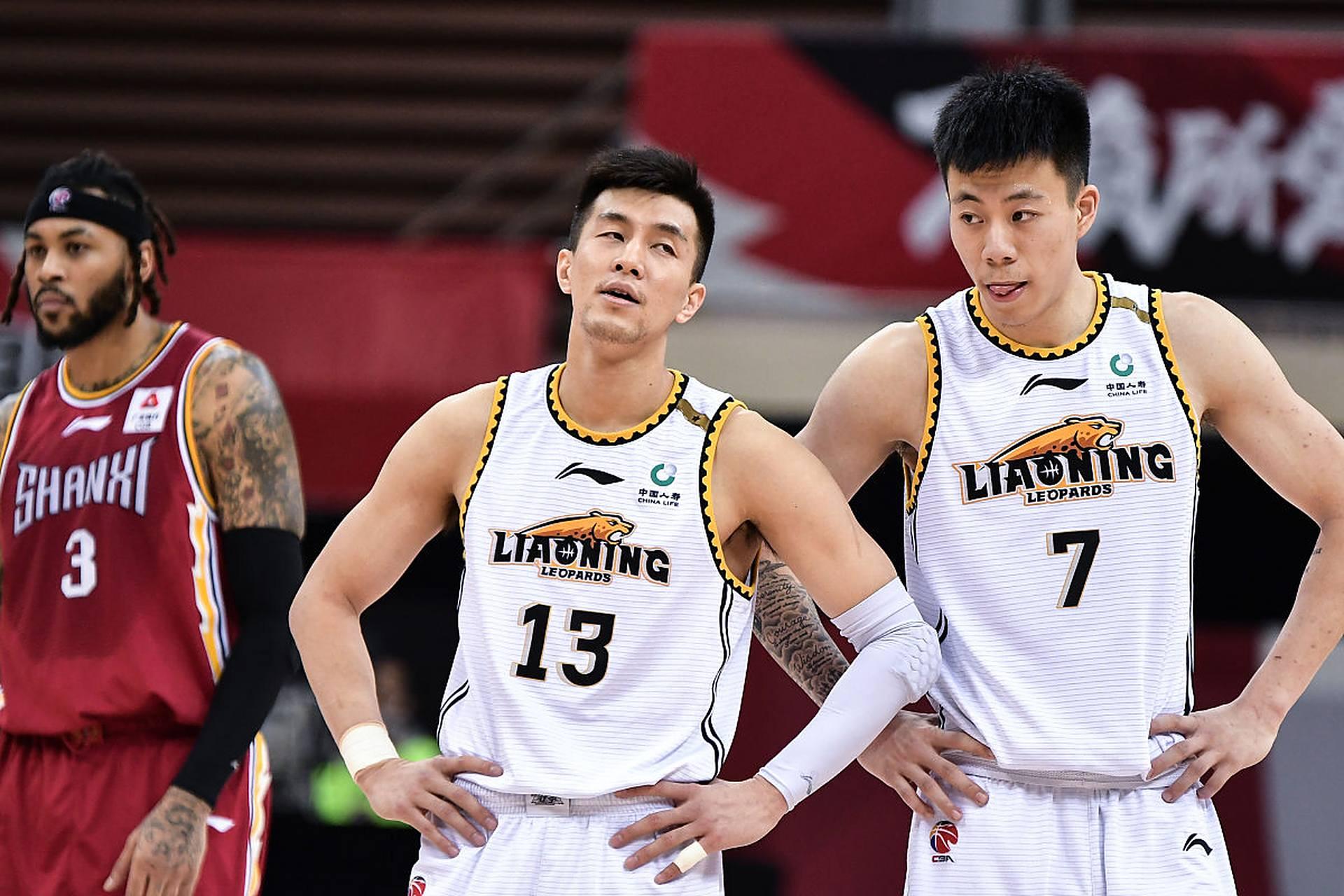 篮网险胜广州队，张镇麟惊艳四座