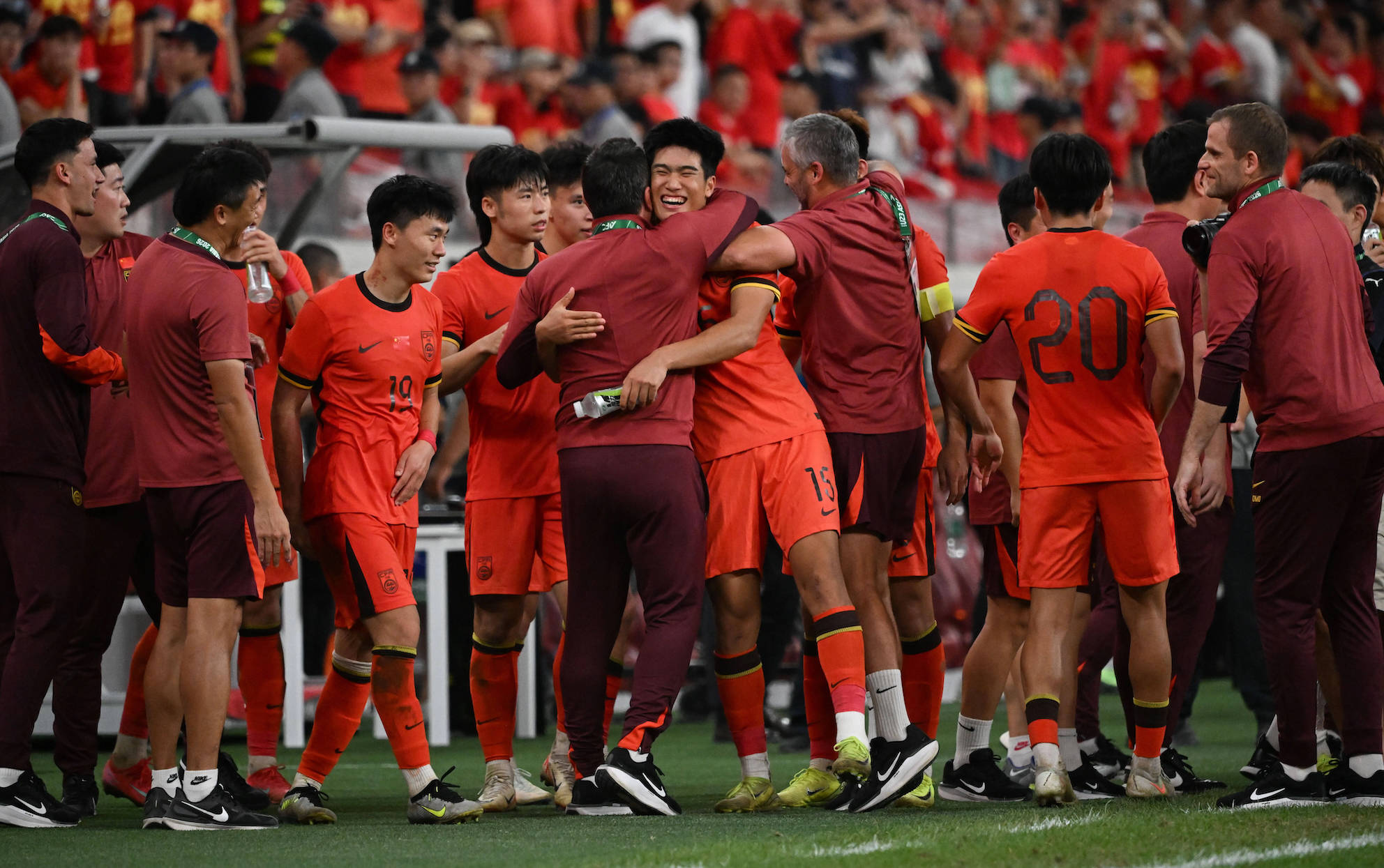 亚洲杯赛场风起云涌，中国队士气高昂备战长路漫漫的简单介绍