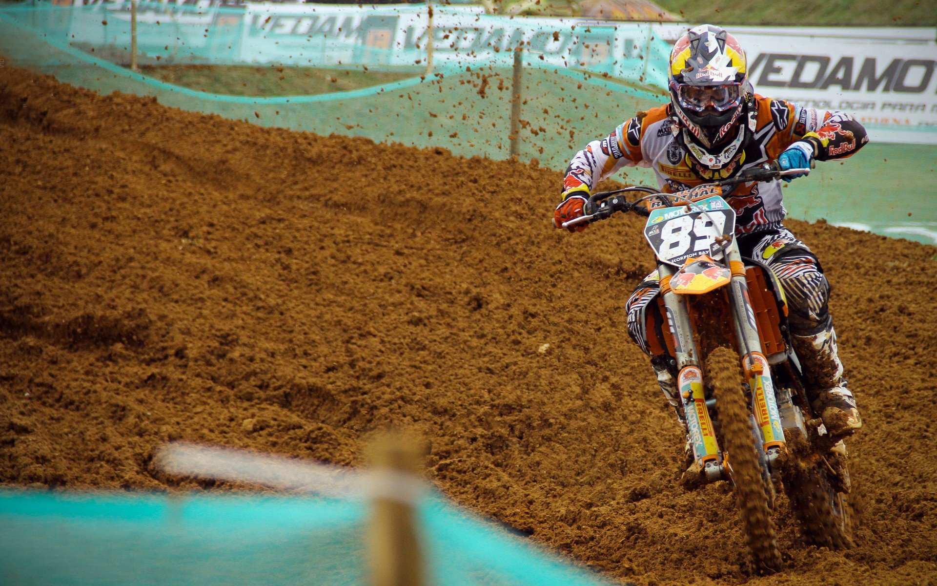 加维爆发撕裂防线,拉齐奥强行终结卡塔尔时代悬念