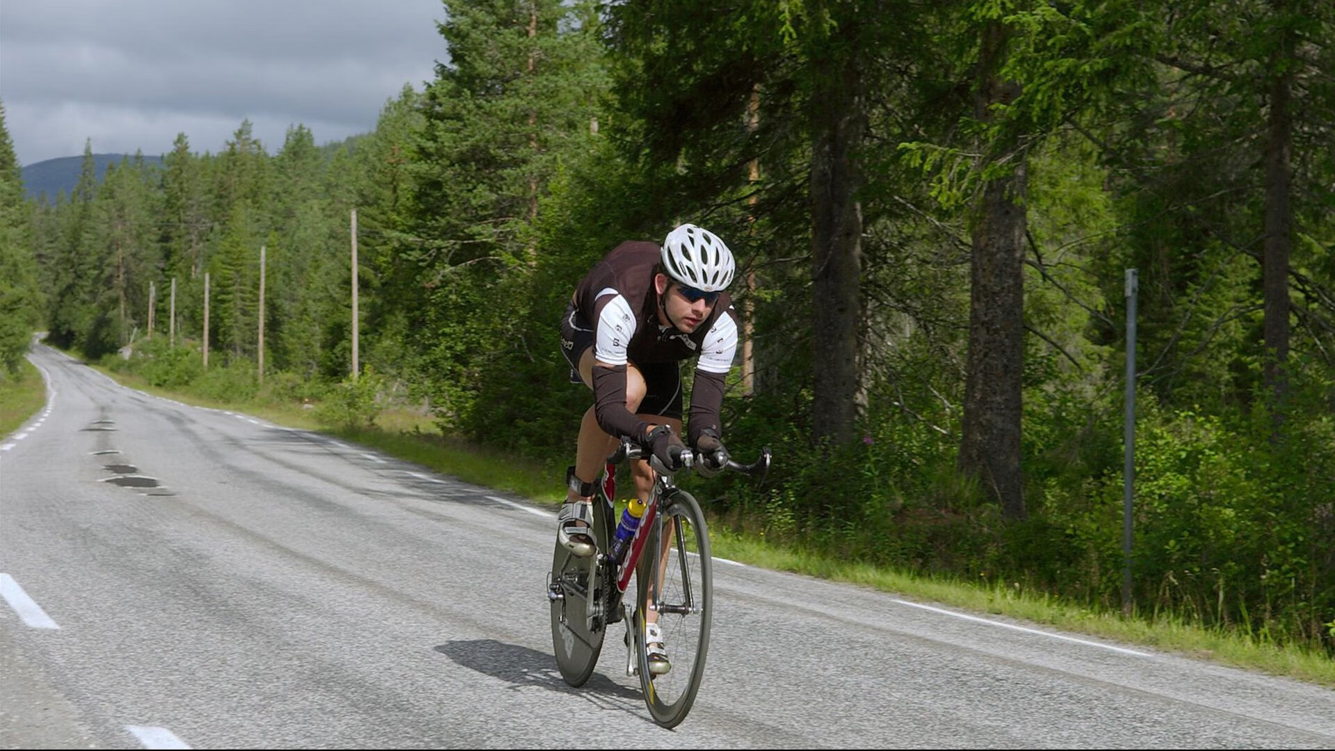 魔术强势晋级，拉文状态火热，新一代崛起与老牌劲旅的碰撞
