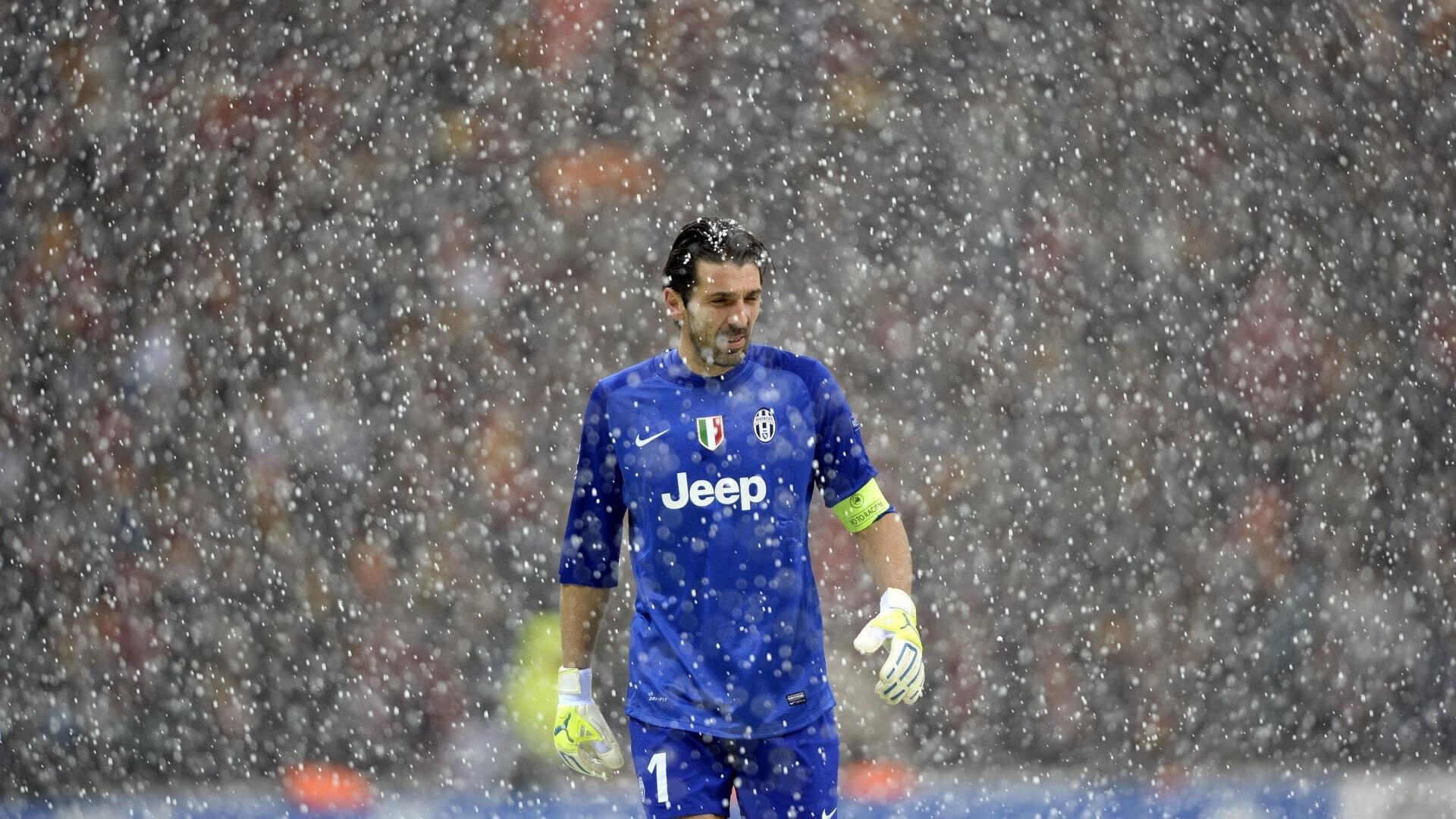 弗拉霍维奇爆发点燃决胜局，尼斯力克澳大利亚展现欧洲篮球韧性